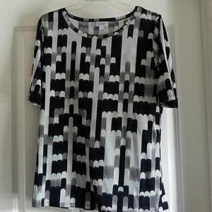LuLaRoe Gigi Top